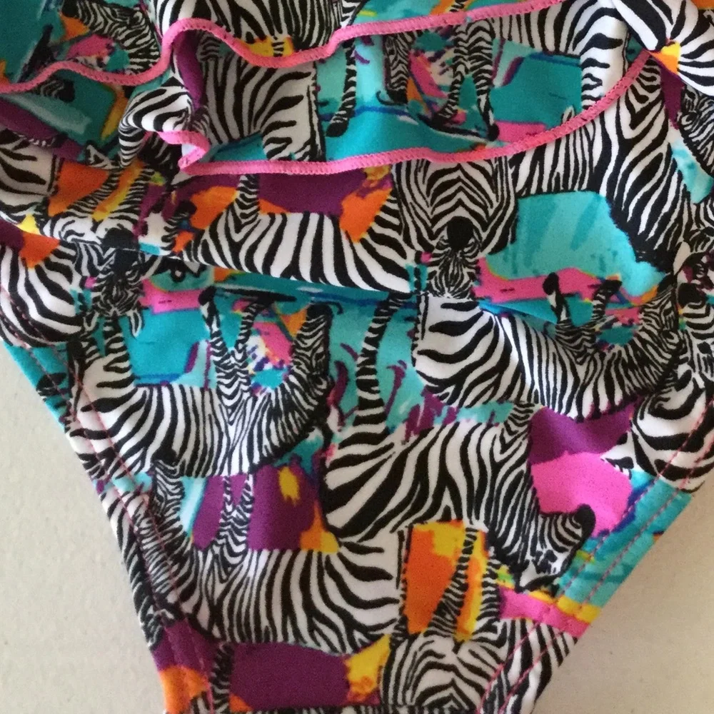 NWT Vigoss 7/8 All over fun Zebra Zoo Print 2pc bikini swim set